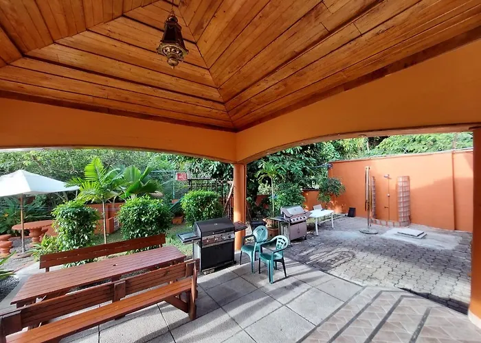 Villa Self Catering With Pool