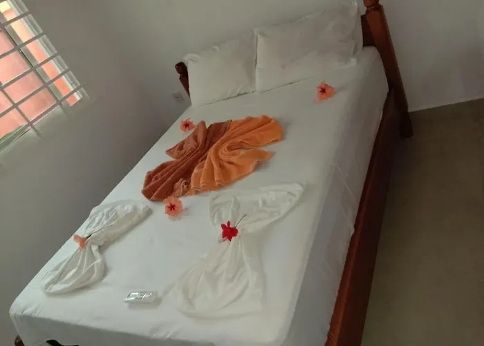 Villa Self Catering With Pool Beau Vallon (Mahe)